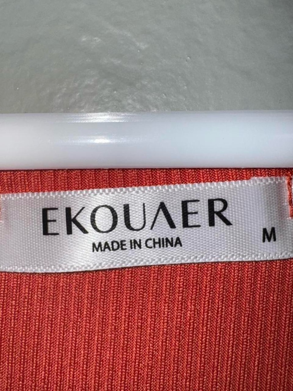 Ekouaer Ribbed Ruched Side Tie Crop Tank Top Red - Picture 4 of 4